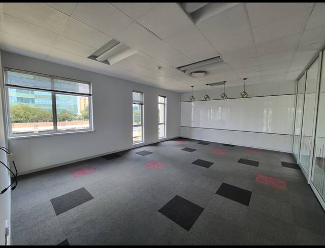 422M² OFFICE TO LET IN SANDTON CENTRAL